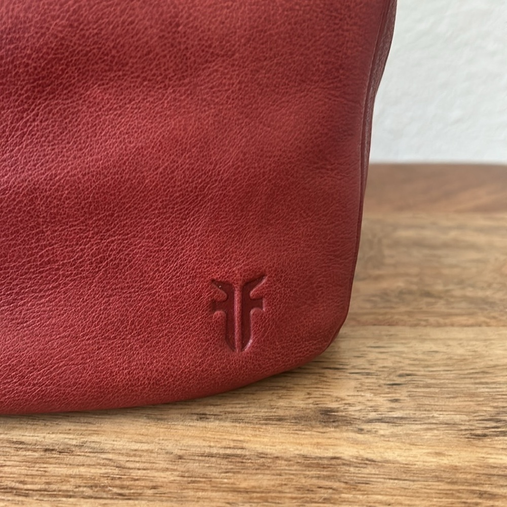 Frye Nora Knotted Hobo burgundy purse NWT - Picture 5 of 11